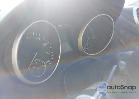 2011 Mercedes-Benz Ml 350 z USA, uszkodzony, nr VIN 4JGBB5GBXBA643505